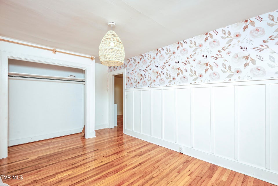 Photo #32: 363 Sandalwood Drive