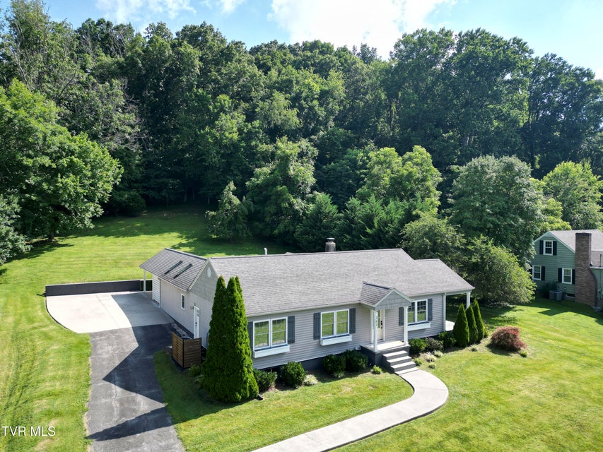 Photo #4: 363 Sandalwood Drive