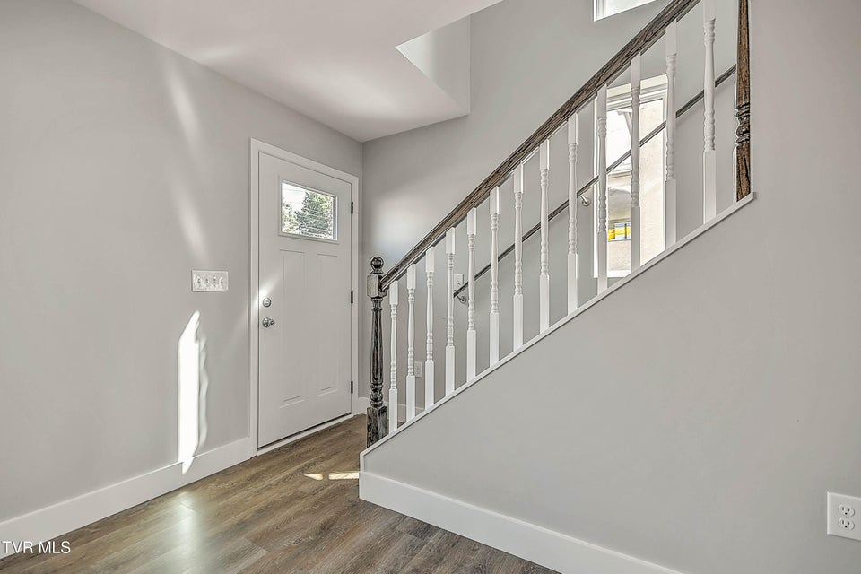 Photo #4: 1101 Rhode Island Avenue