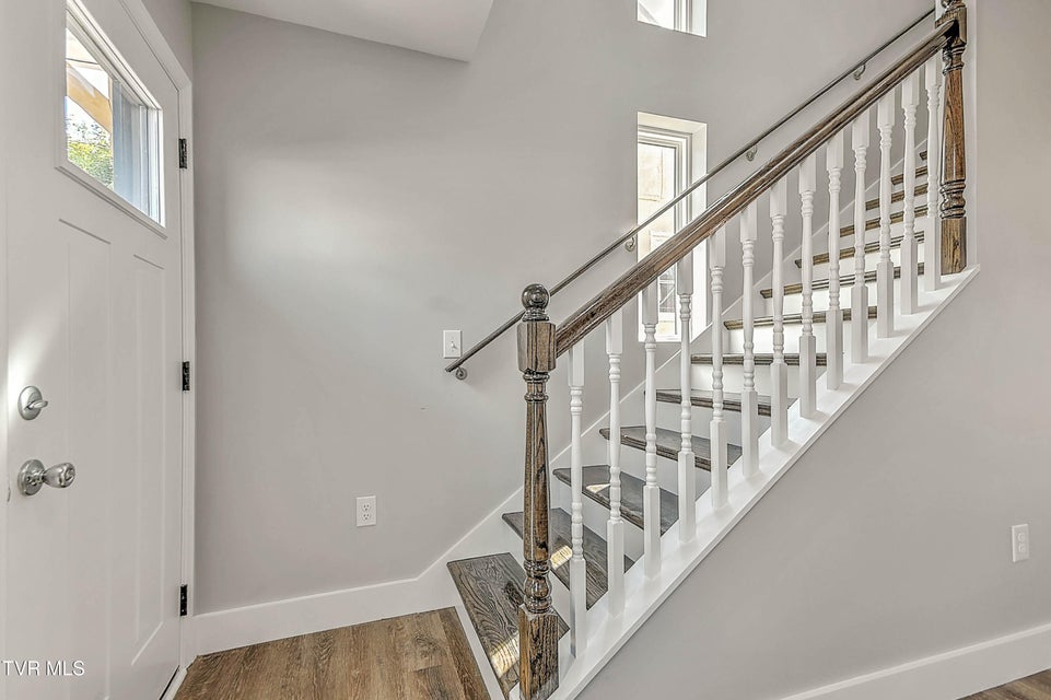 Photo #5: 1101 Rhode Island Avenue