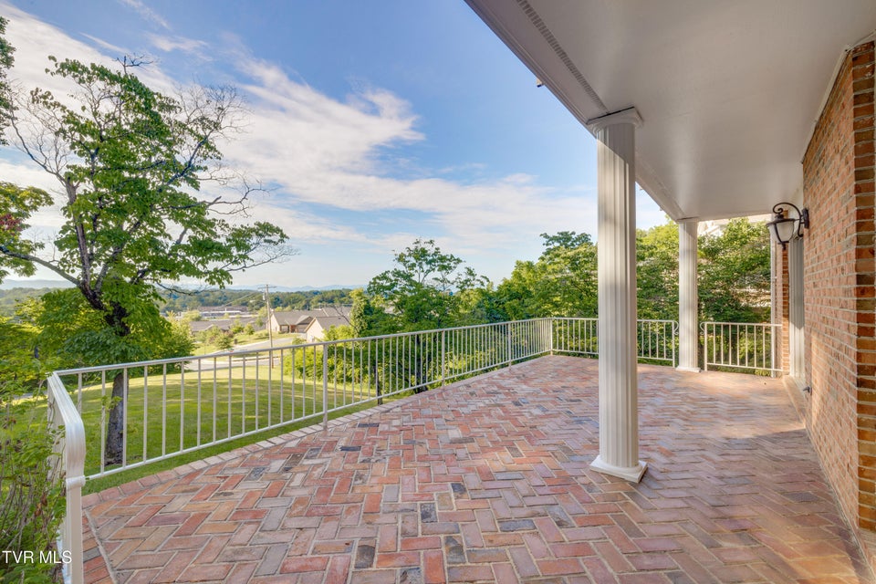 Photo #7: 501 Smith Lane