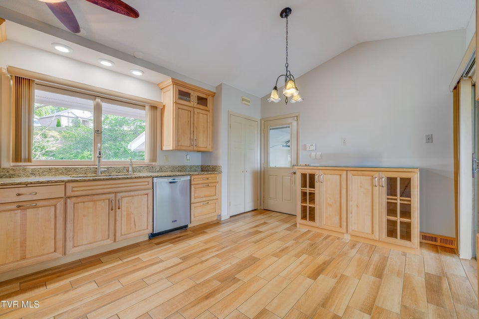 Photo #14: 501 Smith Lane