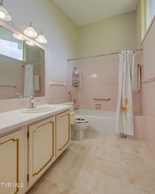 Photo #30: 501 Smith Lane