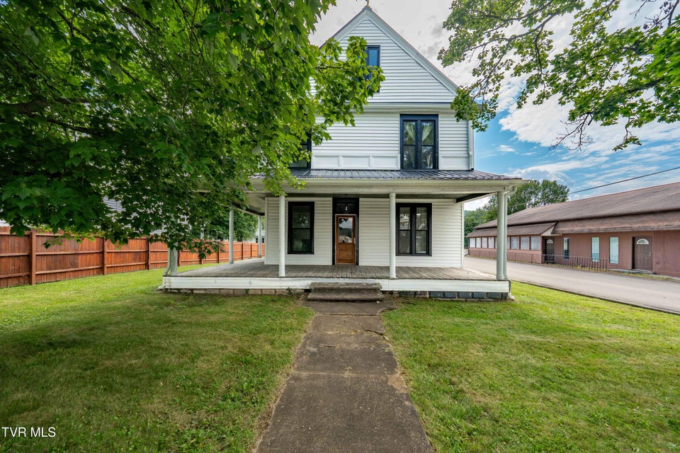 Photo #3: 216 Church Street