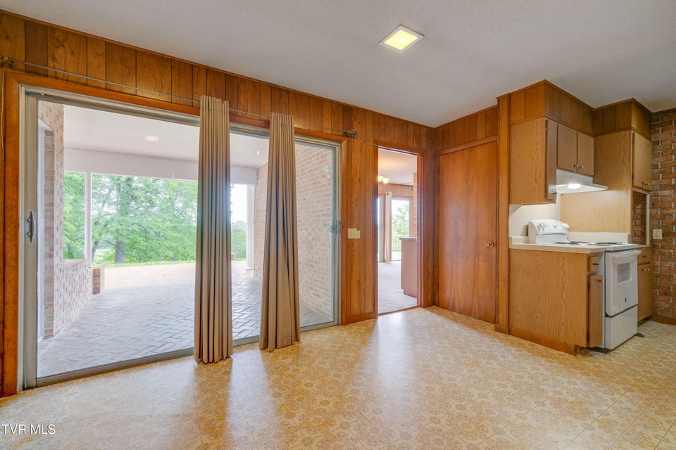 Photo #40: 501 Smith Lane