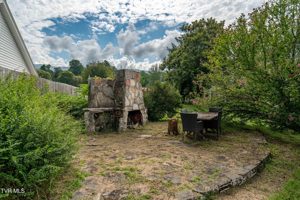 Photo #19: 216 Church Street