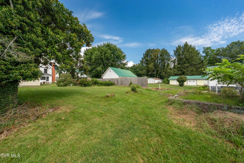 Photo #25: 216 Church Street