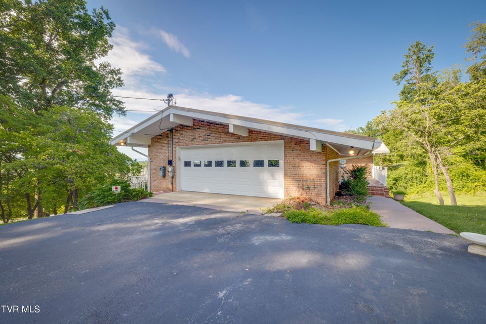 Photo #53: 501 Smith Lane