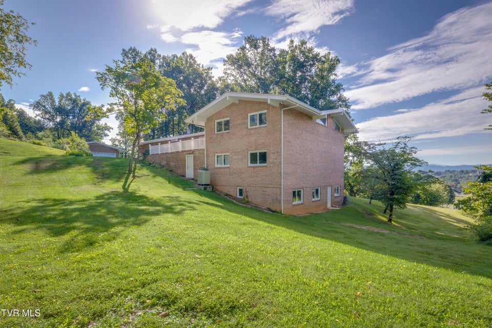 Photo #56: 501 Smith Lane