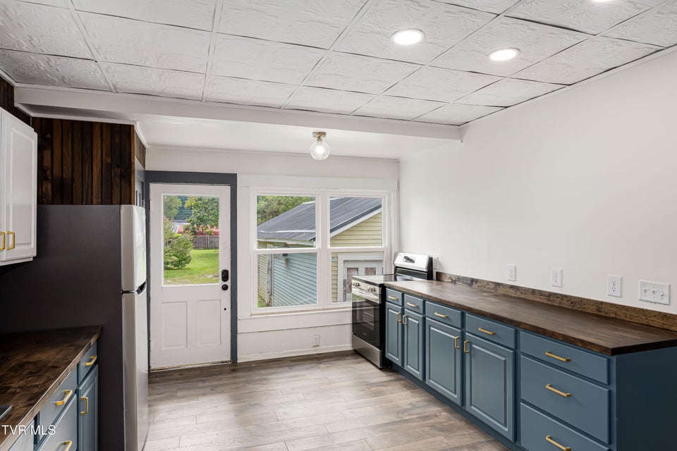 Photo #39: 216 Church Street