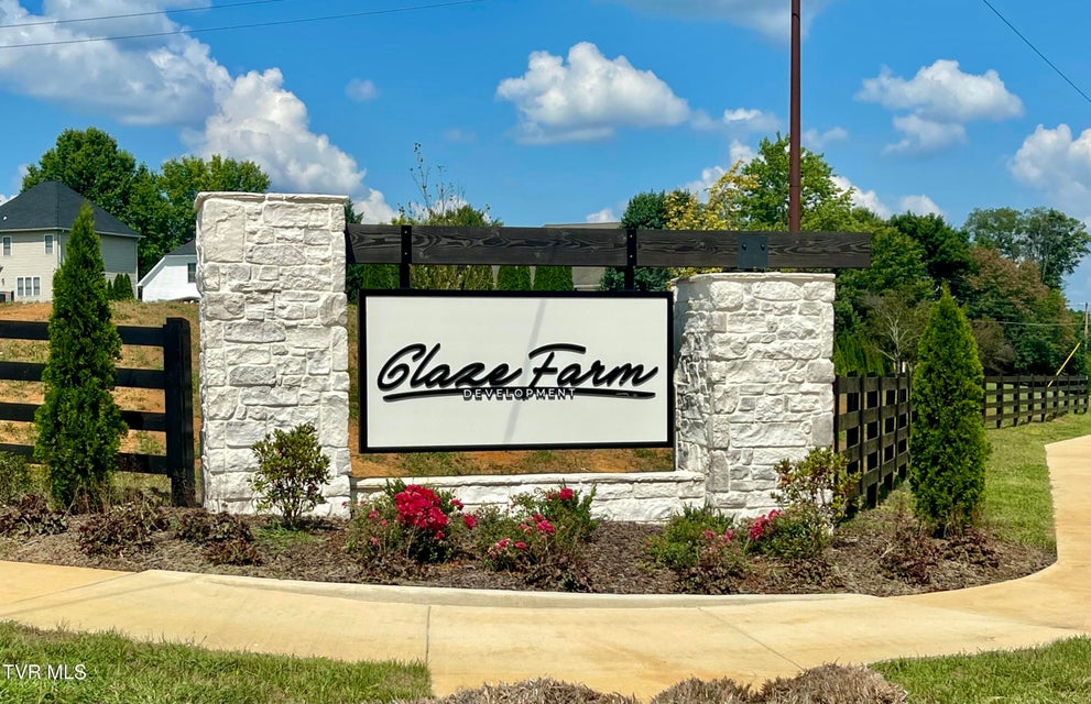 Photo #4: 30 Glaze Farm Way