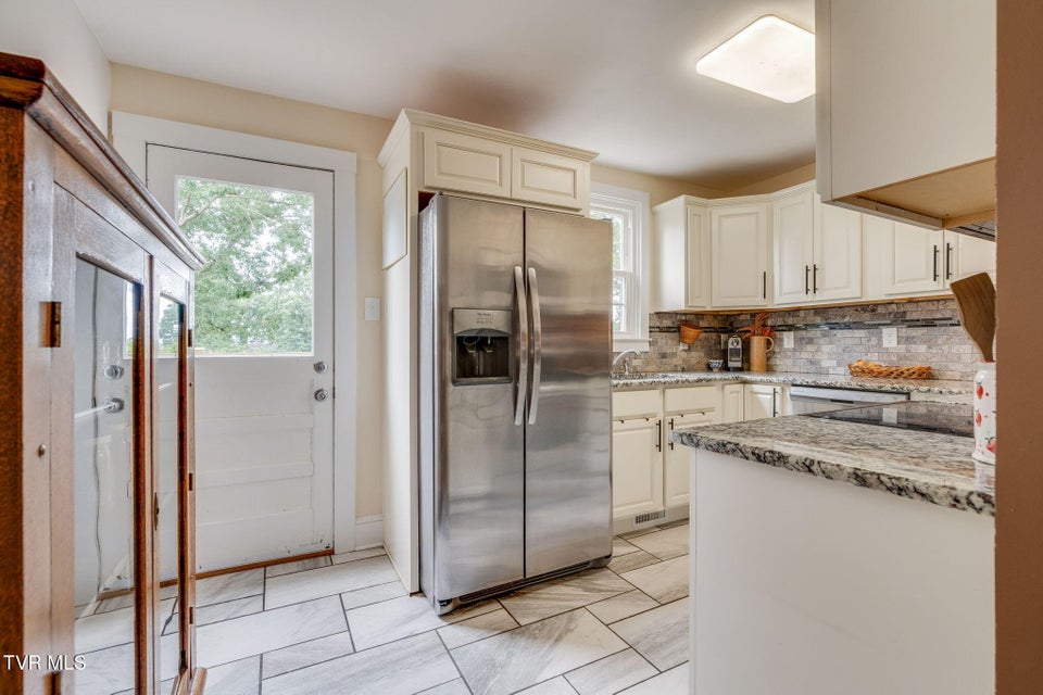 Photo #9: 2220 Cypress Street