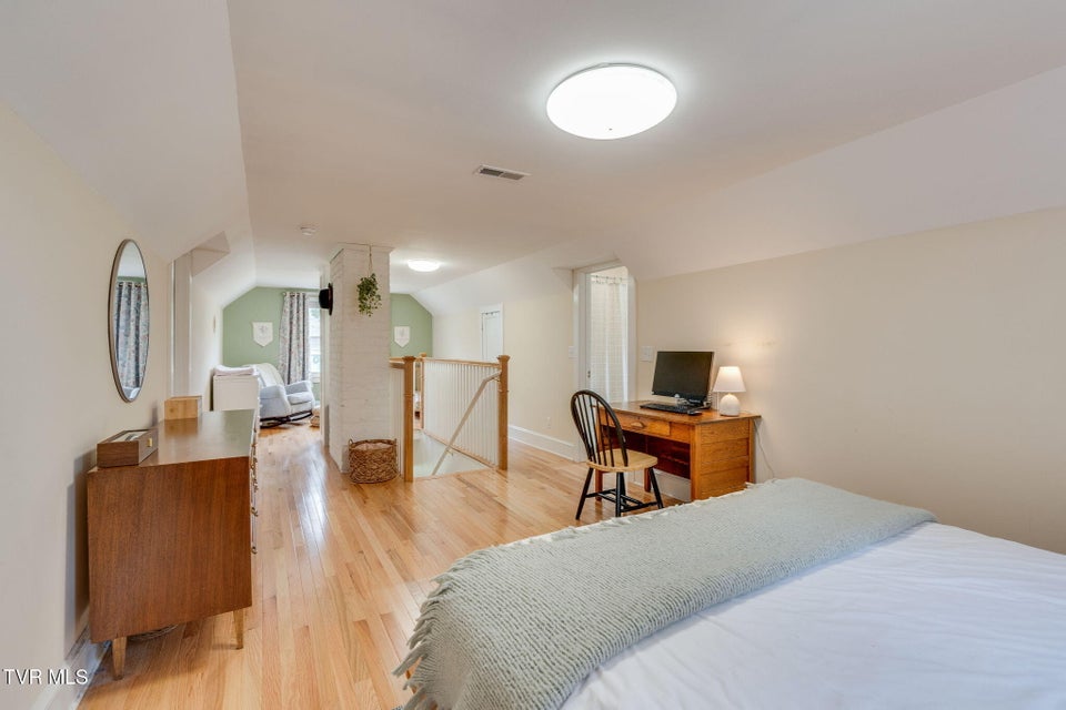 Photo #20: 2220 Cypress Street