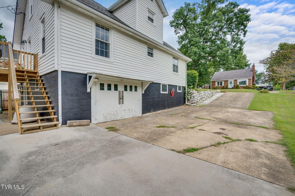 Photo #24: 2220 Cypress Street