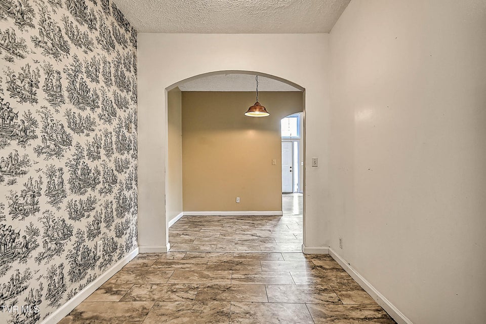 Photo #20: 284 Railroad Avenue