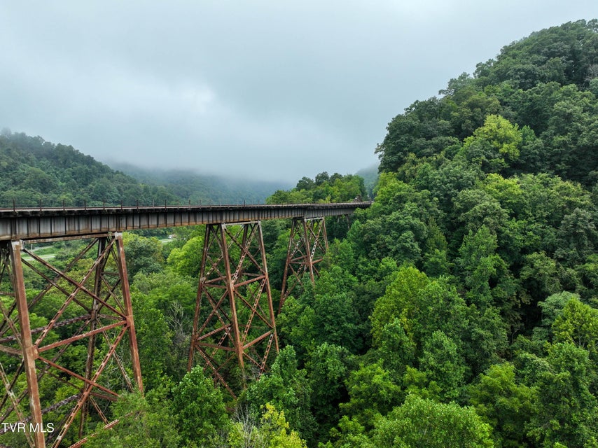 Photo #55: 284 Railroad Avenue
