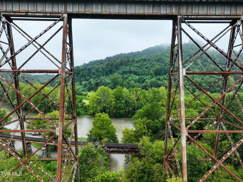 Photo #57: 284 Railroad Avenue