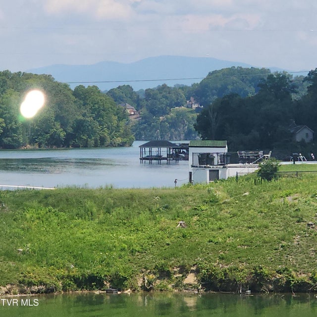 Photo #30: 153 H R King Road