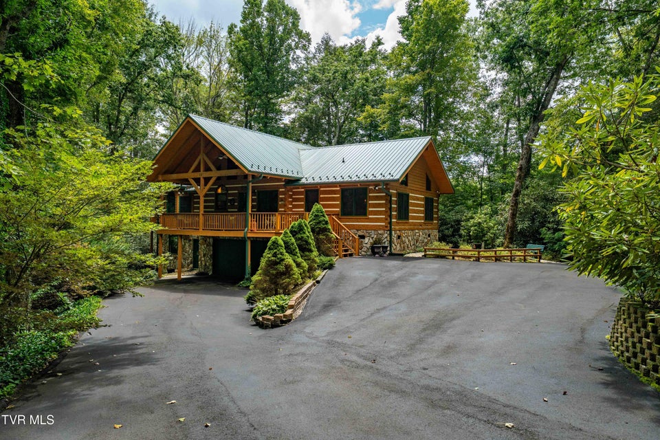 Photo #2: 291 Ivy Wood Lane