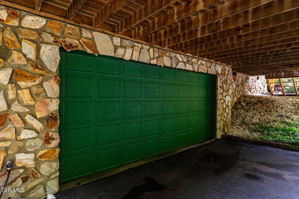 Photo #7: 291 Ivy Wood Lane