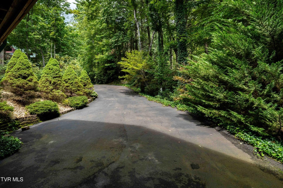 Photo #8: 291 Ivy Wood Lane