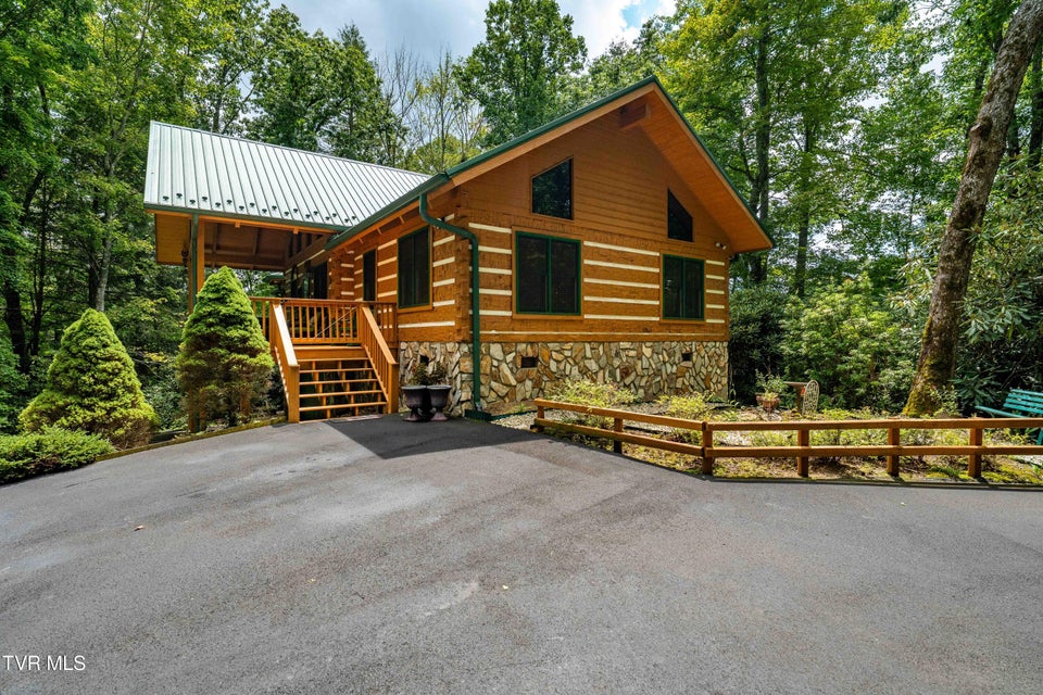 Photo #4: 291 Ivy Wood Lane