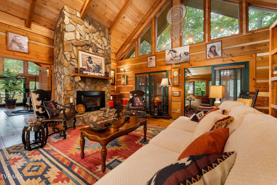 Photo #29: 291 Ivy Wood Lane