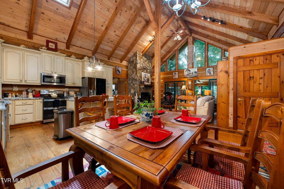 Photo #35: 291 Ivy Wood Lane