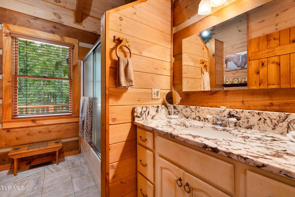 Photo #44: 291 Ivy Wood Lane