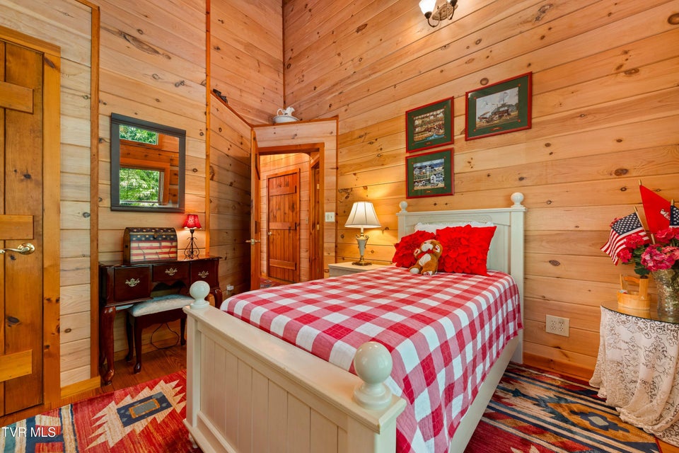 Photo #48: 291 Ivy Wood Lane