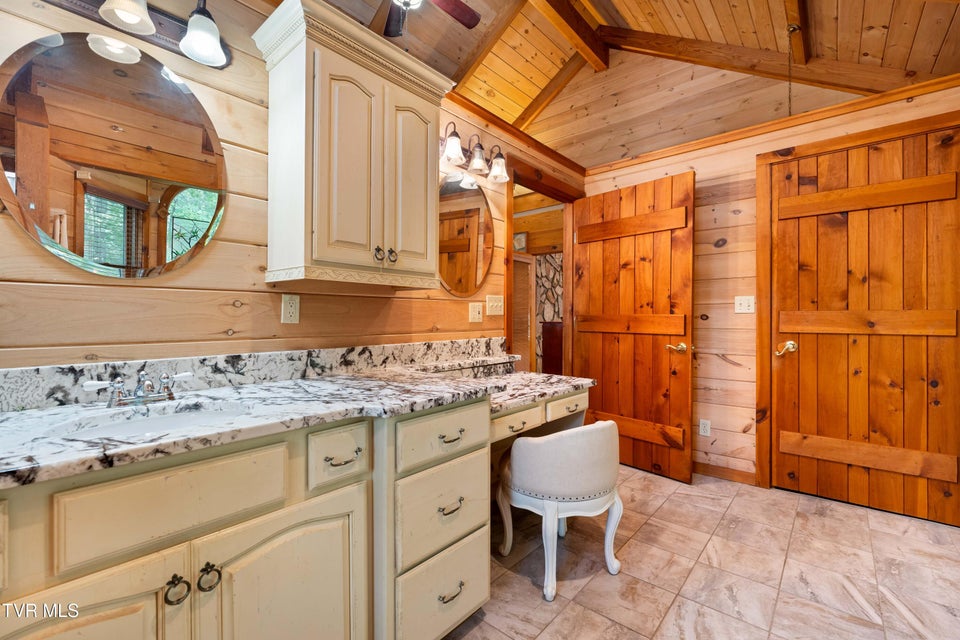 Photo #54: 291 Ivy Wood Lane