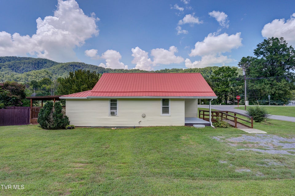 Photo #5: 3200 Temple Hill Road