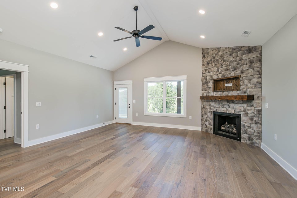 Photo #18: 155 Marigold Lane