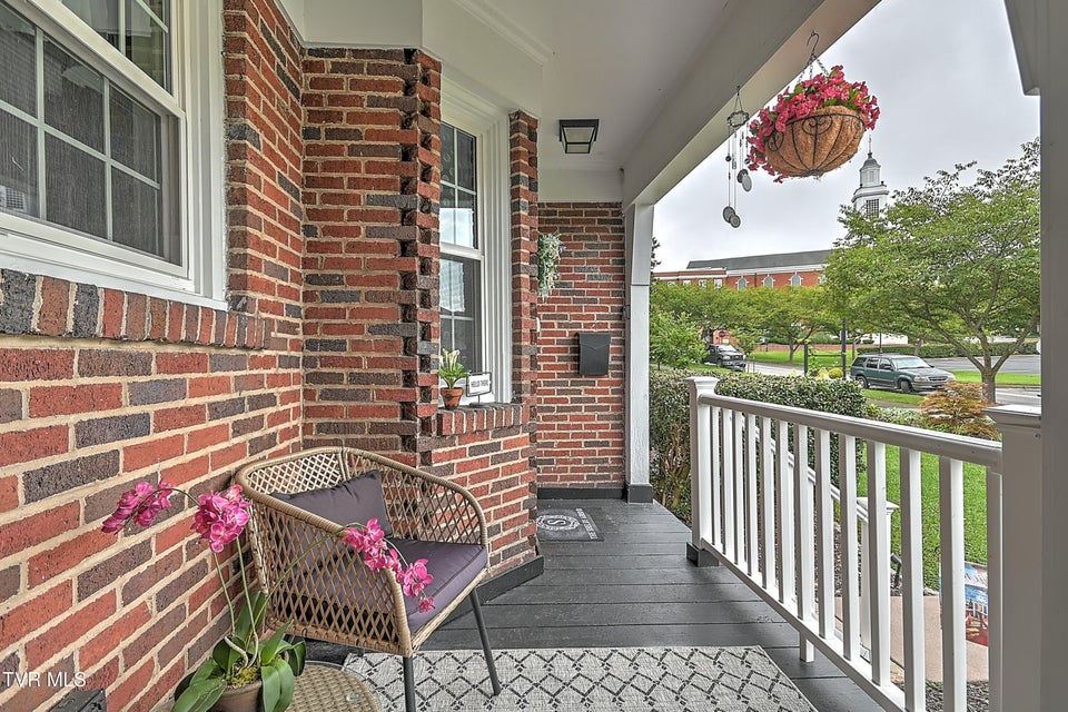 Photo #5: 438 Shelby Street