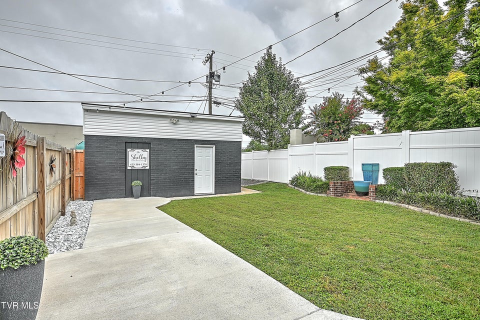 Photo #51: 438 Shelby Street