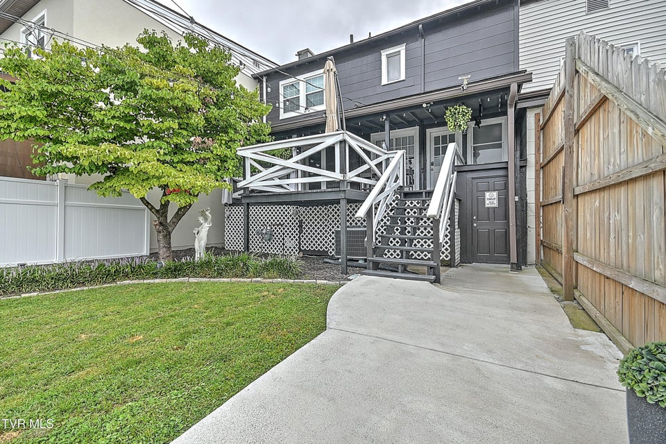 Photo #52: 438 Shelby Street