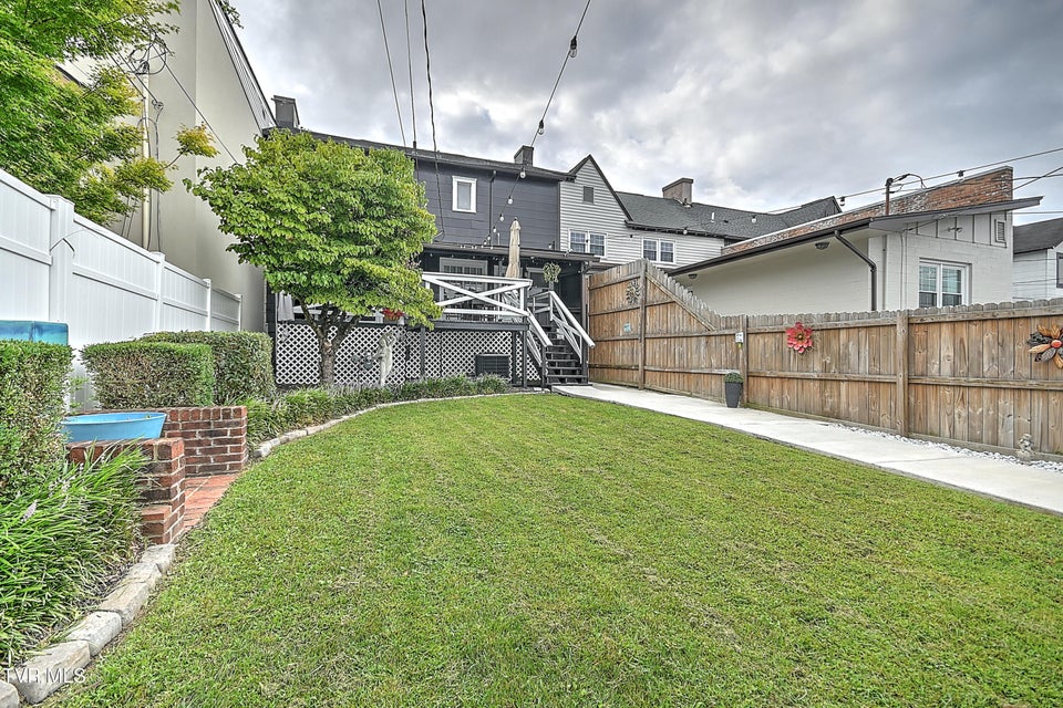 Photo #54: 438 Shelby Street