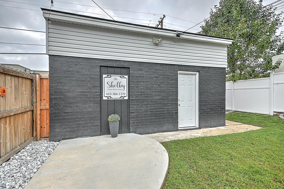 Photo #56: 438 Shelby Street