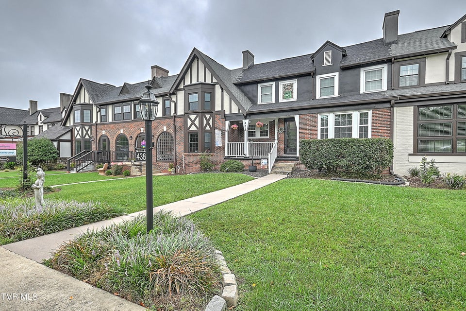 Photo #57: 438 Shelby Street