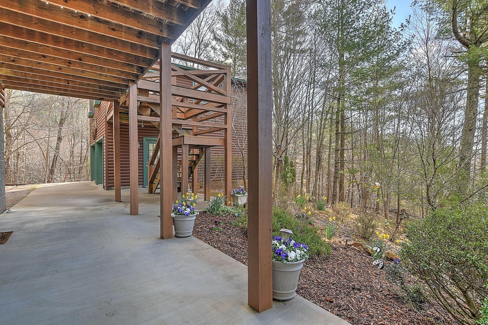 Photo #10: 109 Hemlock Drive