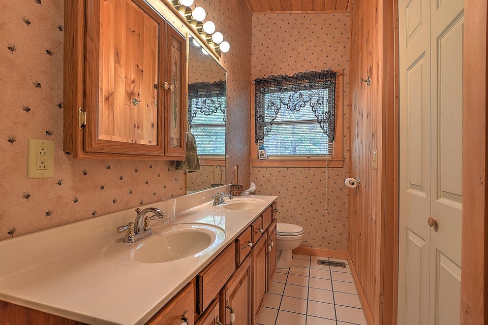 Photo #30: 109 Hemlock Drive