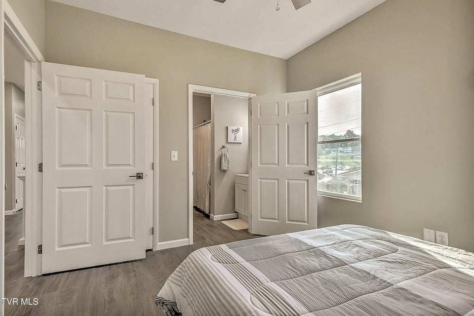 Photo #19: 1304 Virginia Avenue