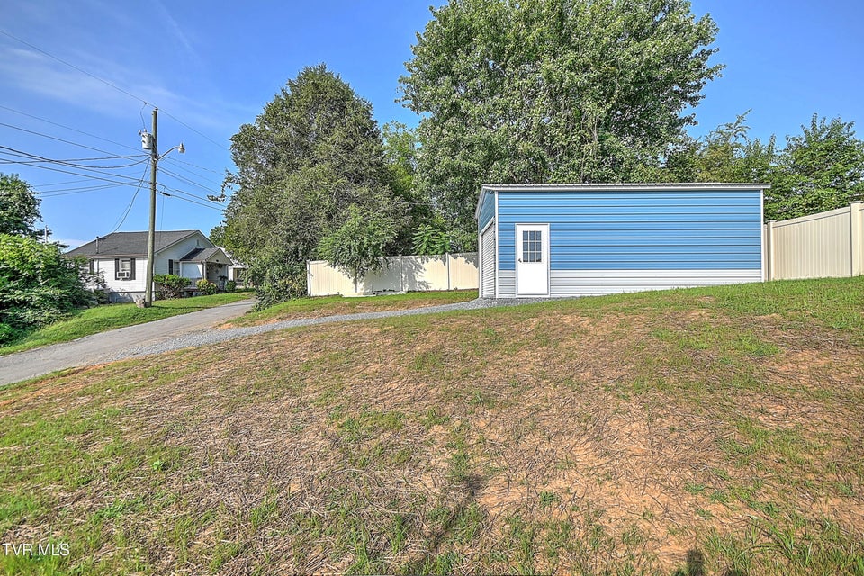 Photo #32: 1304 Virginia Avenue