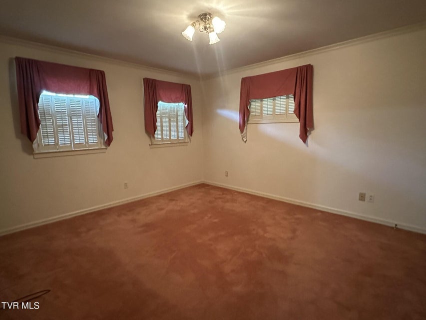 Photo #17: 226 Susong Lane