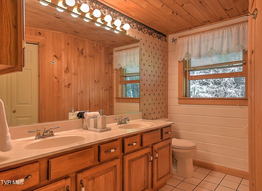 Photo #33: 109 Hemlock Drive