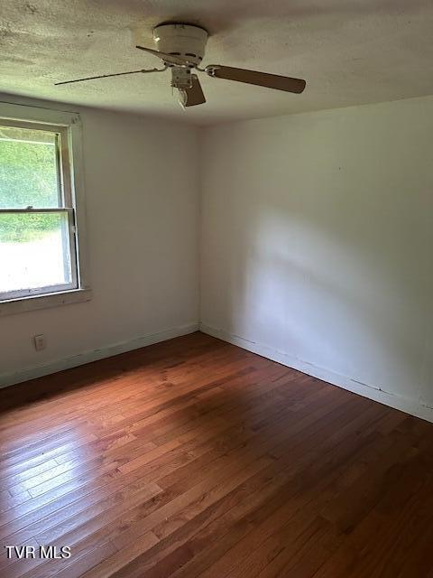 Photo #17: 24003 White Oak Road