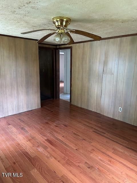 Photo #7: 24003 White Oak Road