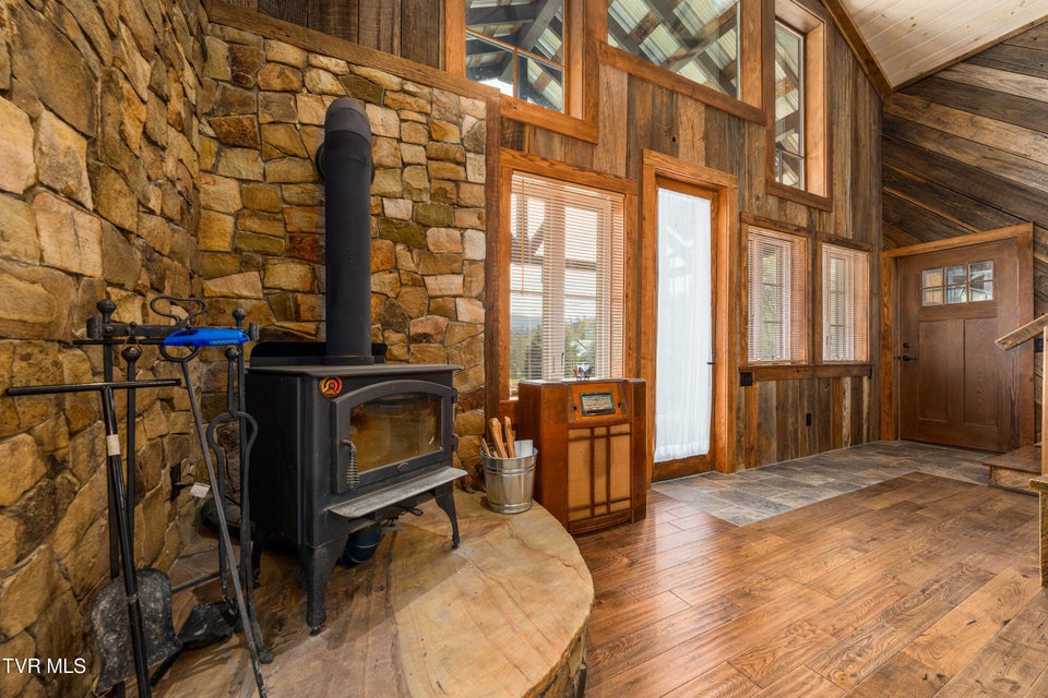 Photo #10: 110 River Lane