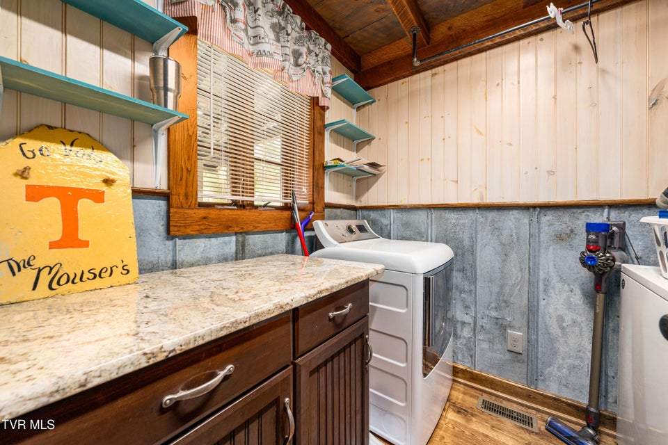 Photo #17: 110 River Lane