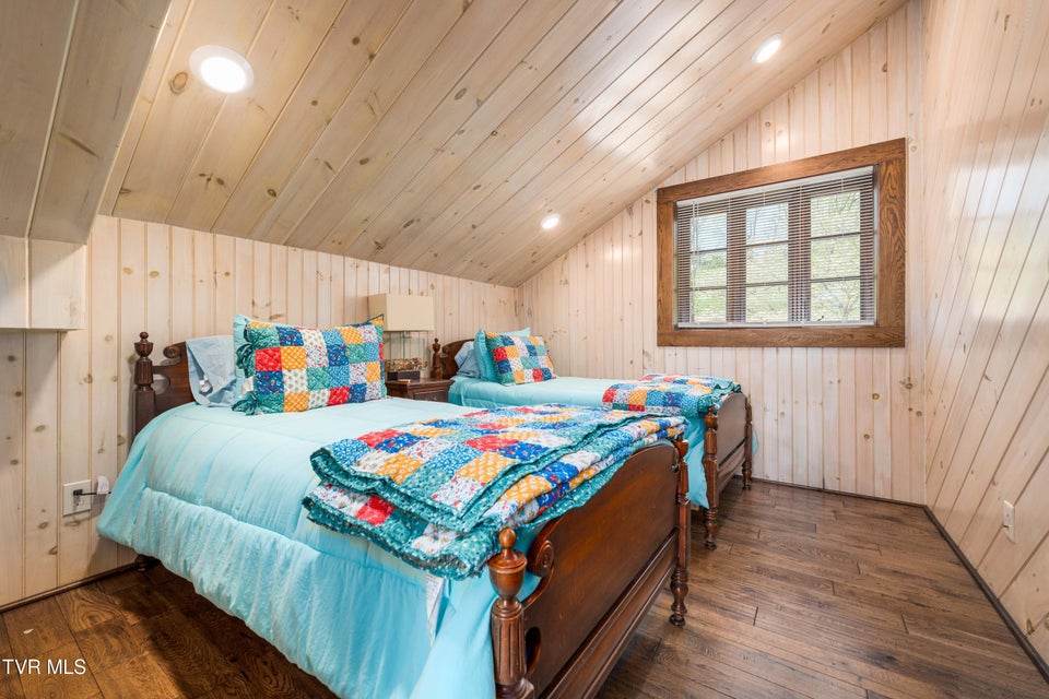 Photo #27: 110 River Lane